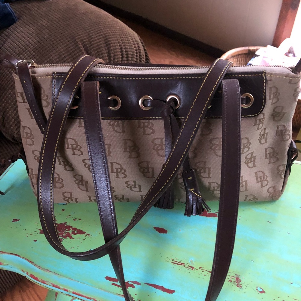 Vintage authentic Dooney & Bourke